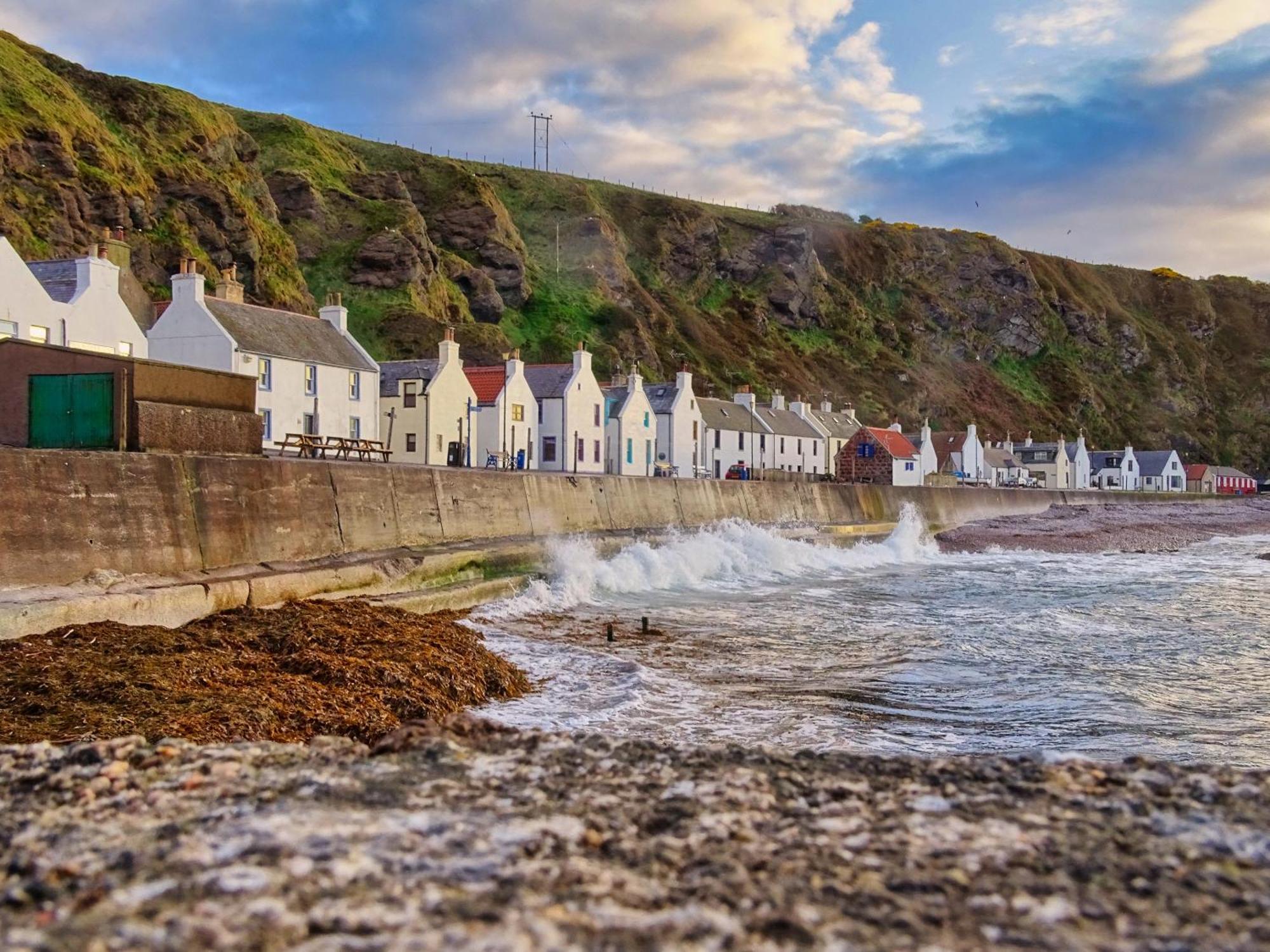 The Pennan Inn Exterior foto